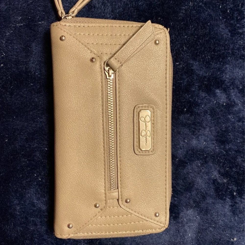 Jessica Simpson wallet